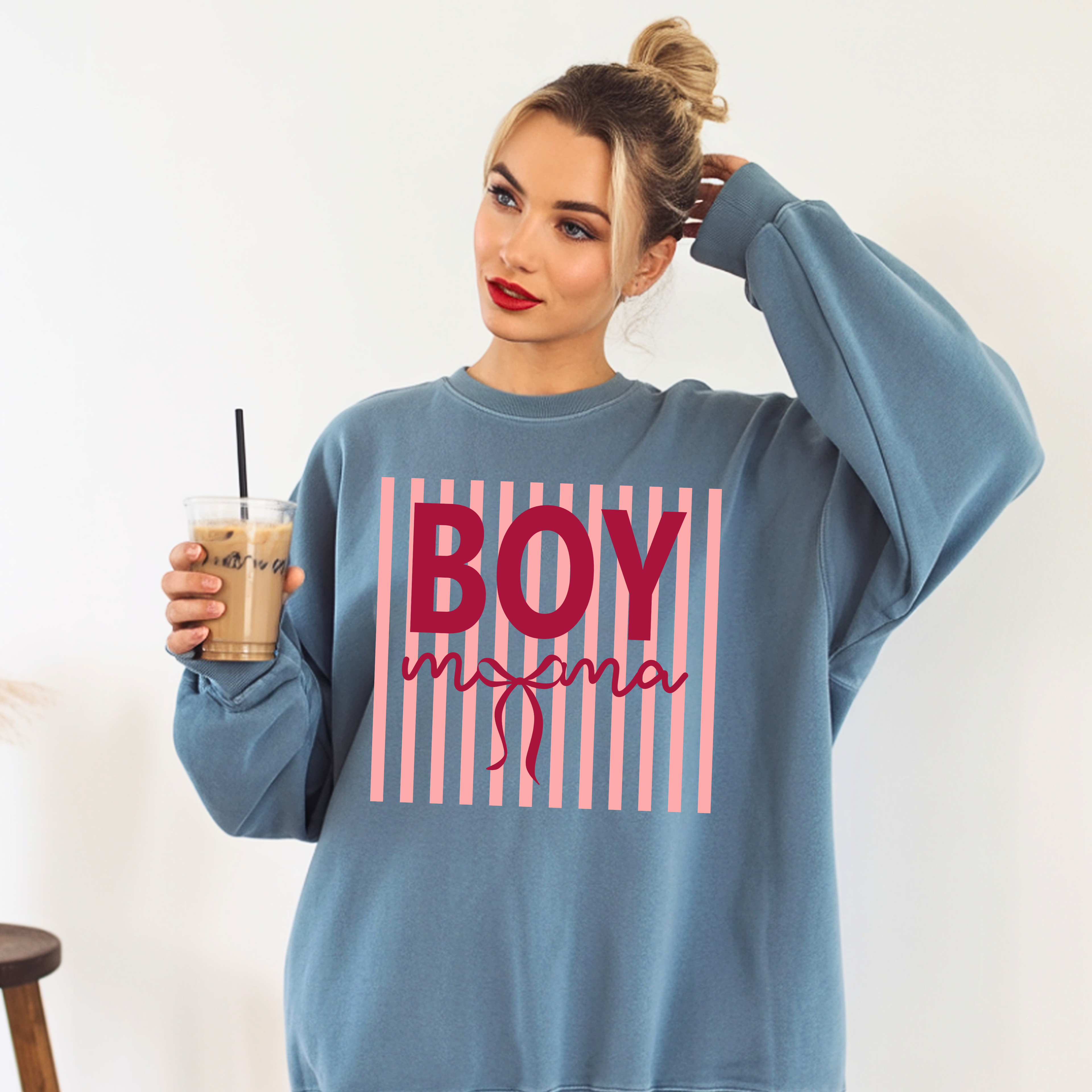 Boy Mom crewneck sweatshirt in blue jean color