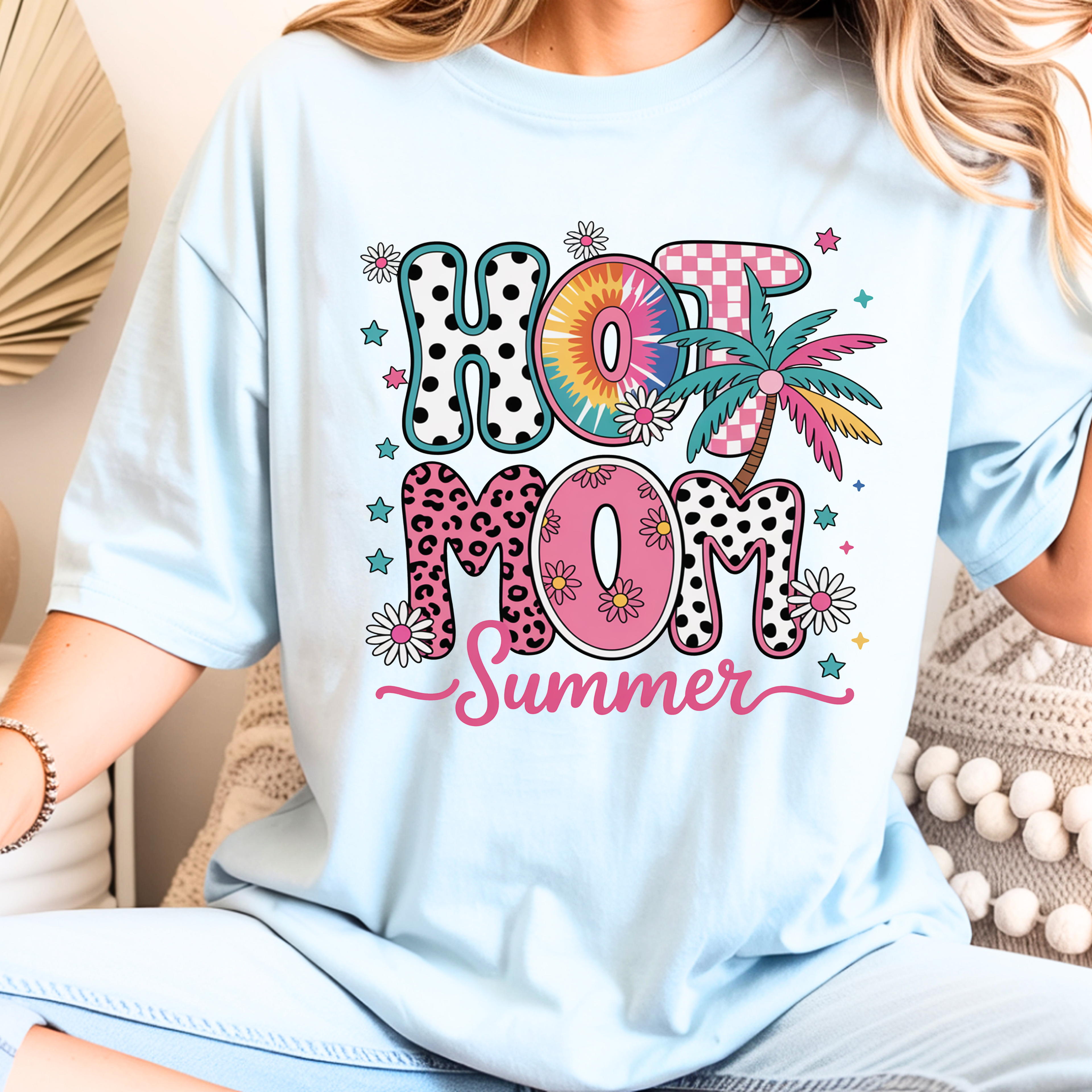 Hot Mom Summer graphic shirt in Chambray blue