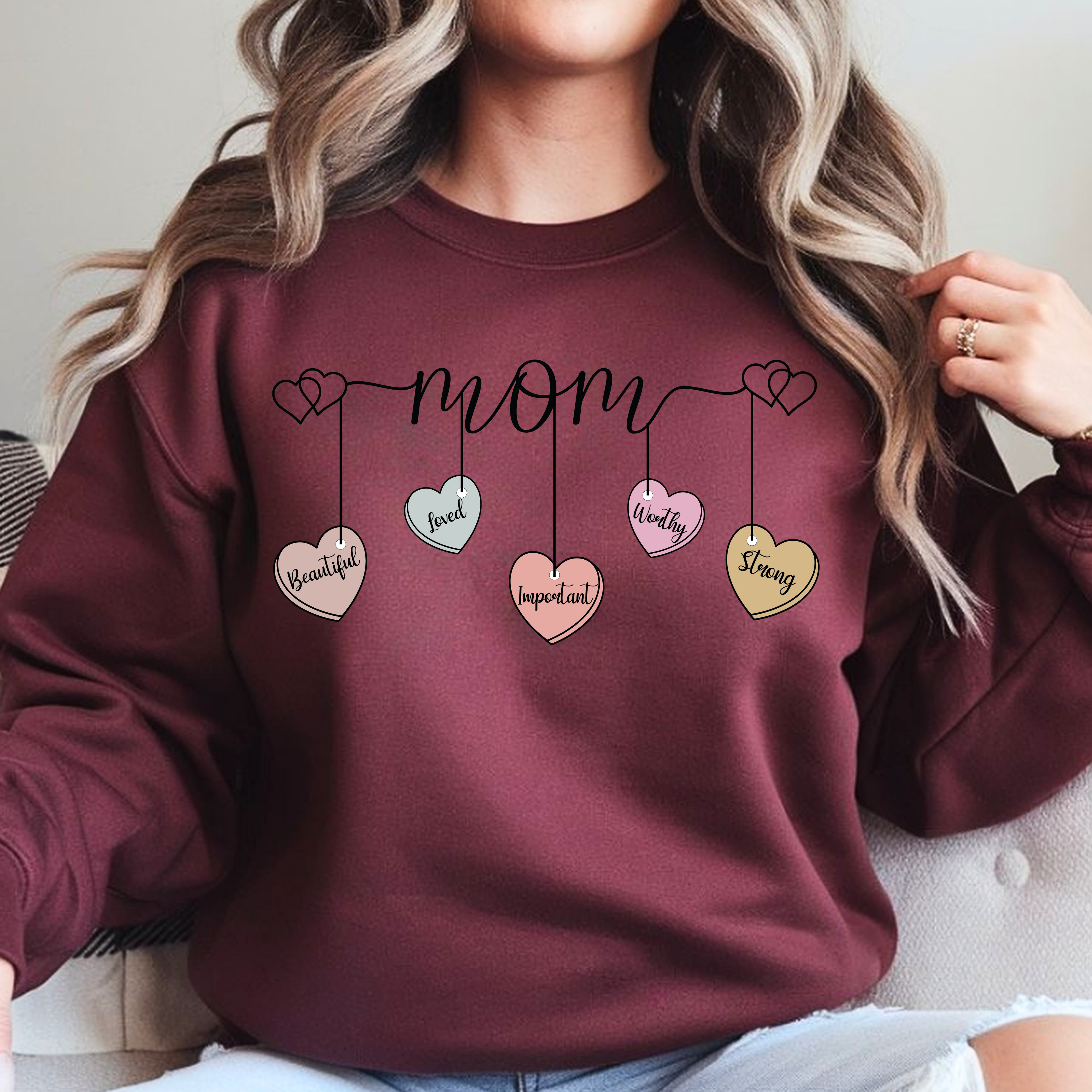 Maroon mama sweatshirt with heart garland design cozy gift for mom