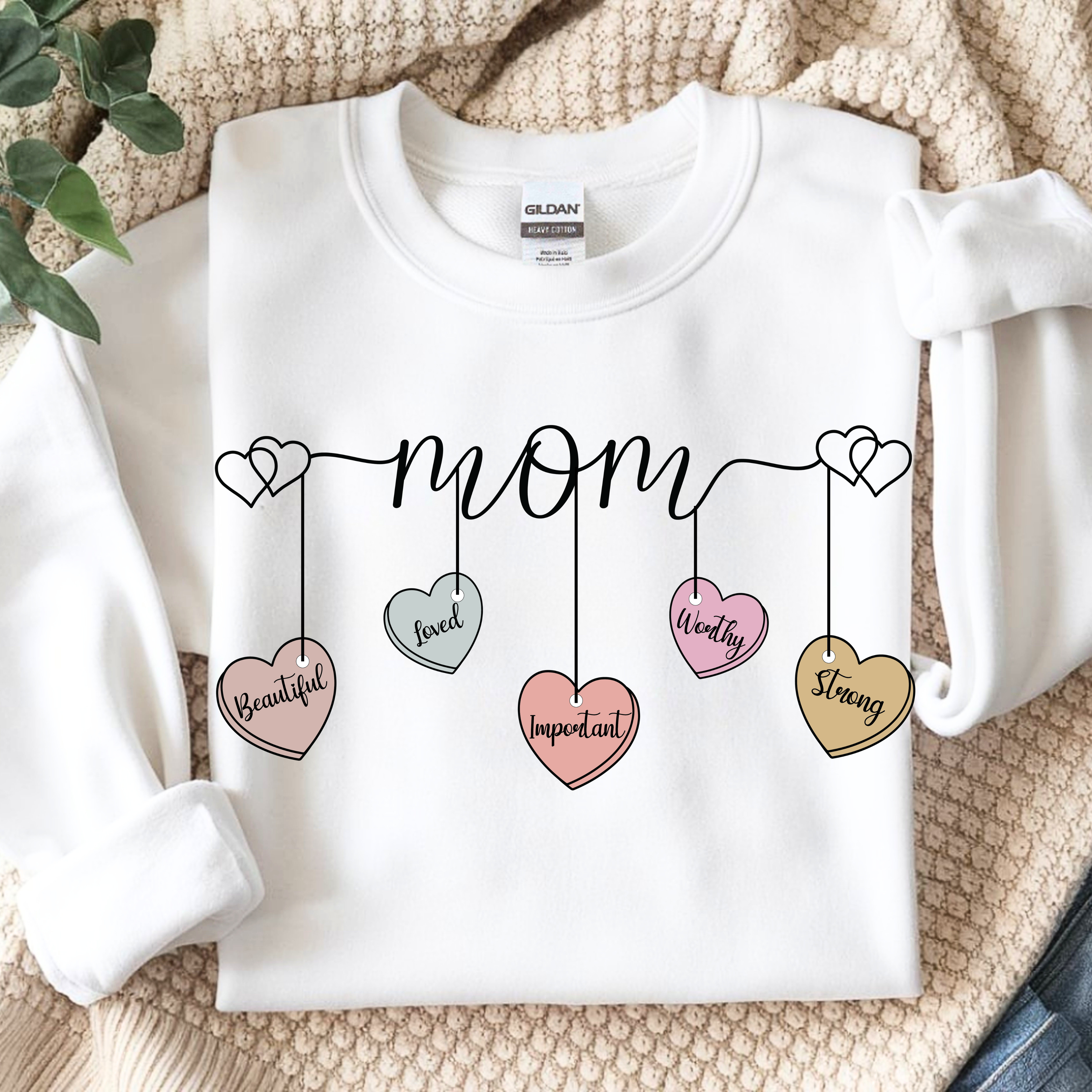 White mama sweatshirt flat lay aesthetic heart garland design gift for mom